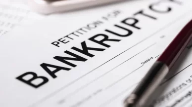 ¿Qué pasa si la persona o empresa a la que estoy demandando se declara en quiebra?